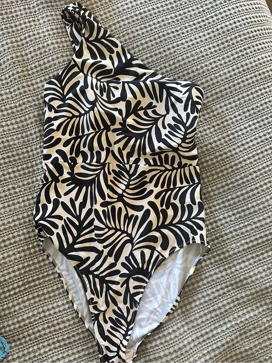 summersalt Other - Summersalt Side stroke in black and cream